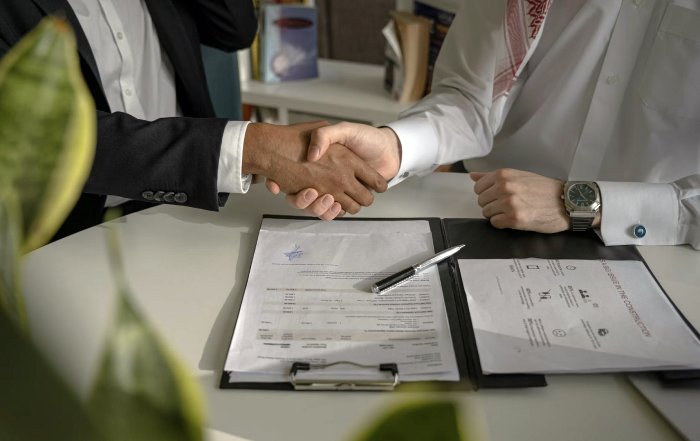 Article Image for How Smart Contracts Are Revolutionizing Commercial Agreements