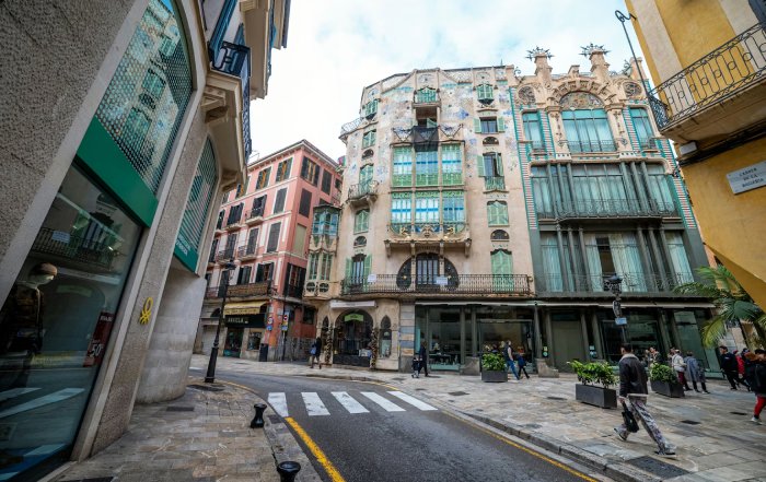 Article Image for Why Spain is a Top Destination for Tech Talent
